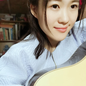 外国舔老女人阴道
